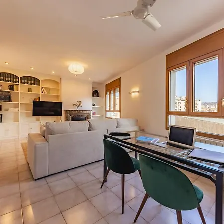 Bravissimo El Lleo, Bright 4-bedroom * Girona