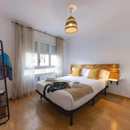Bravissimo El Lleo, Bright 4-bedroom Apartment Girona
