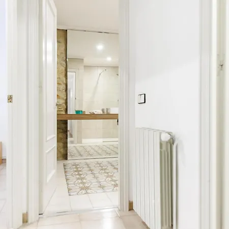 Bravissimo El Lleo, Bright 4-bedroom Girona