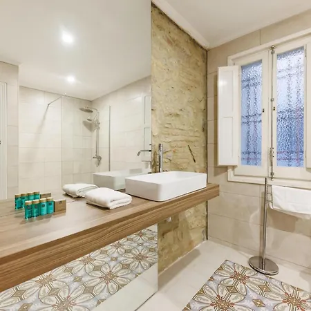 Bravissimo El Lleo, Bright 4-bedroom * Girona